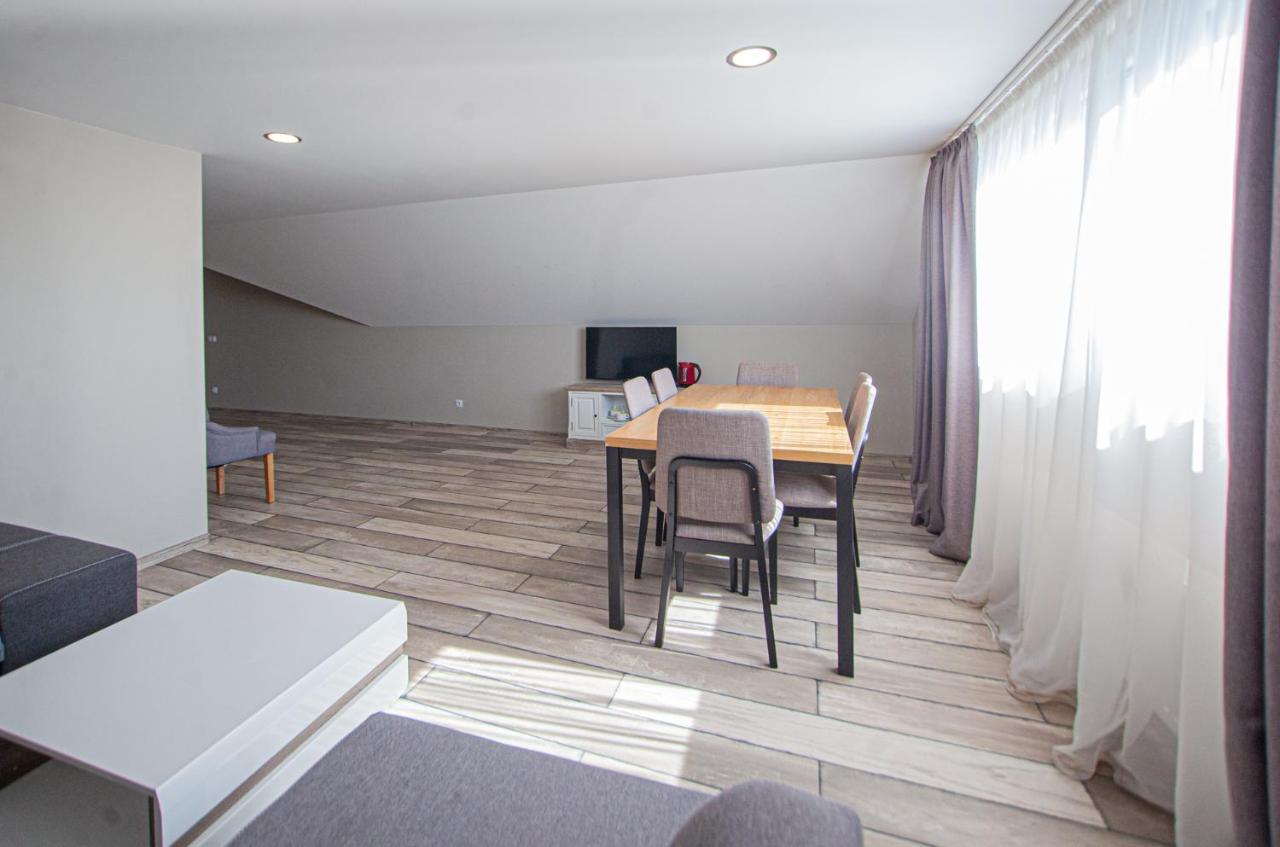 Biplan Hotel